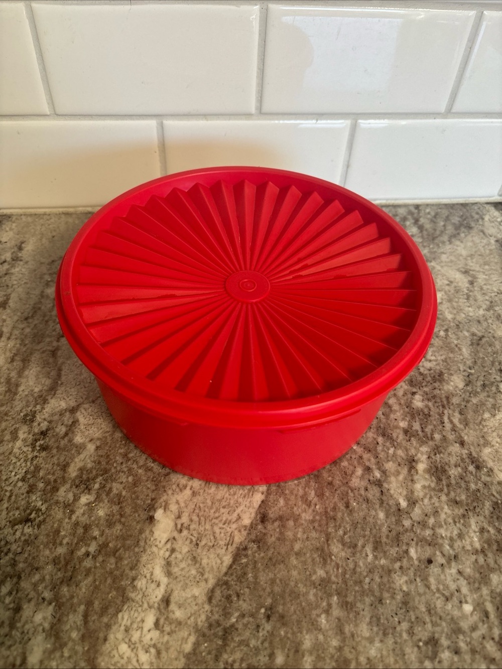 Tupperware Servalier Stacking Cookie Canister 7.5 Cup One Touch Seal Red 1204-30